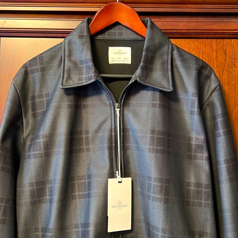 Brand New Craft + Flow Luxury/casual wear Zip Jacket + zipper pockets upfront!
